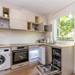 Apartament Center - Free Parking - Walk To Main Street